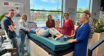 Chantal aanwezig bij Medicura Seminar fysieke belasting.