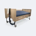 EkaMove in een zorgbed met de zorgmatras naar de andere zijde gekanteld voor de zijligging